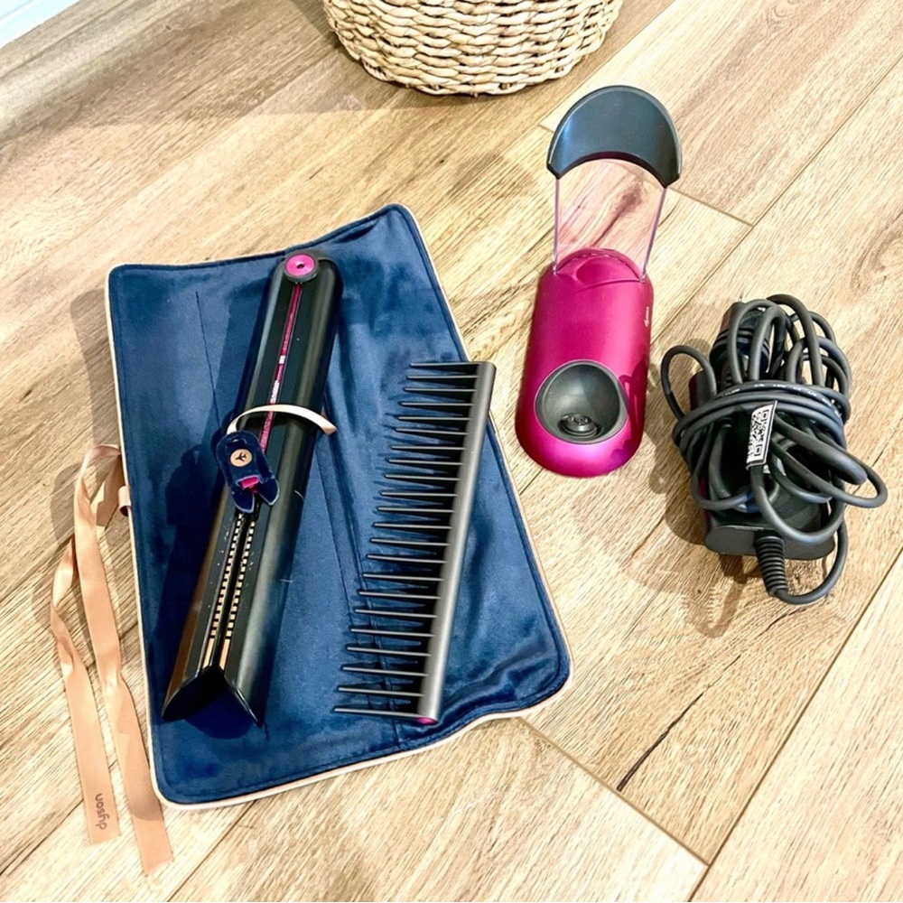 Dyson Flat Iron